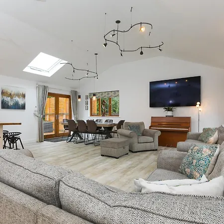 Branock, Tor Down Quarry Holiday home